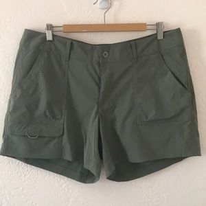 Columbia moisture wicking hiking shorts, size 16